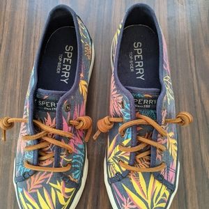 Stinkin' Cute Sperrys